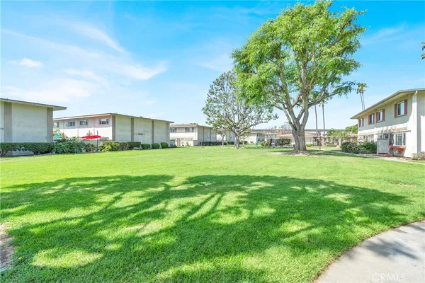 $539,999 | 634 West Main Street, Unit D, Tustin, CA 92780