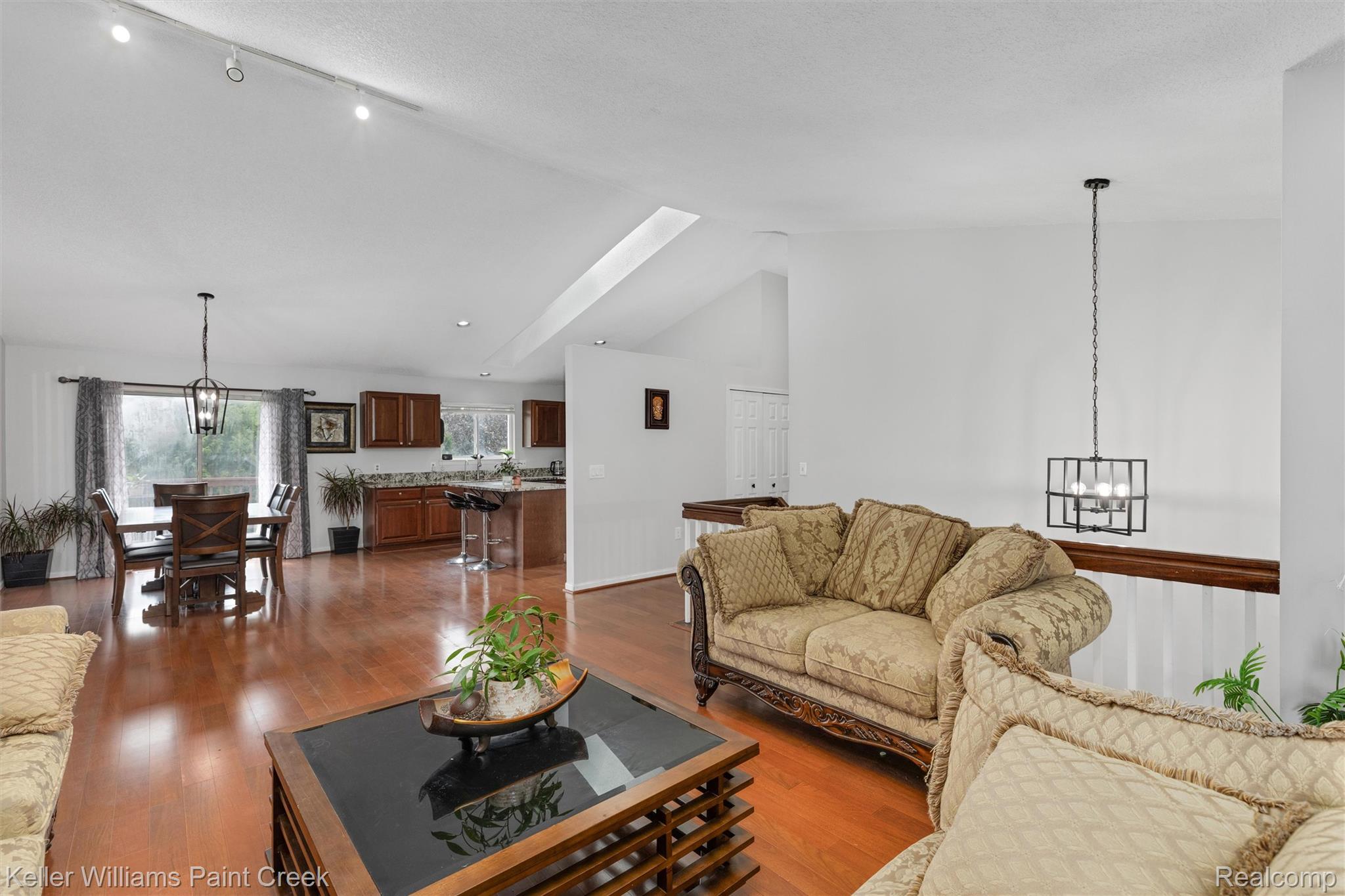 3201 Lynhurst Court Rochester, MI 48306 - Photo 8 of 49 23-3201 Lynhurst Ct 0015.jpg