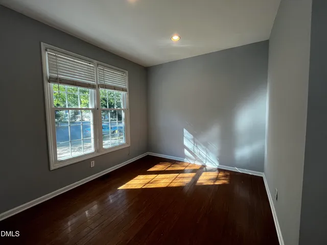 a view of empty room with window