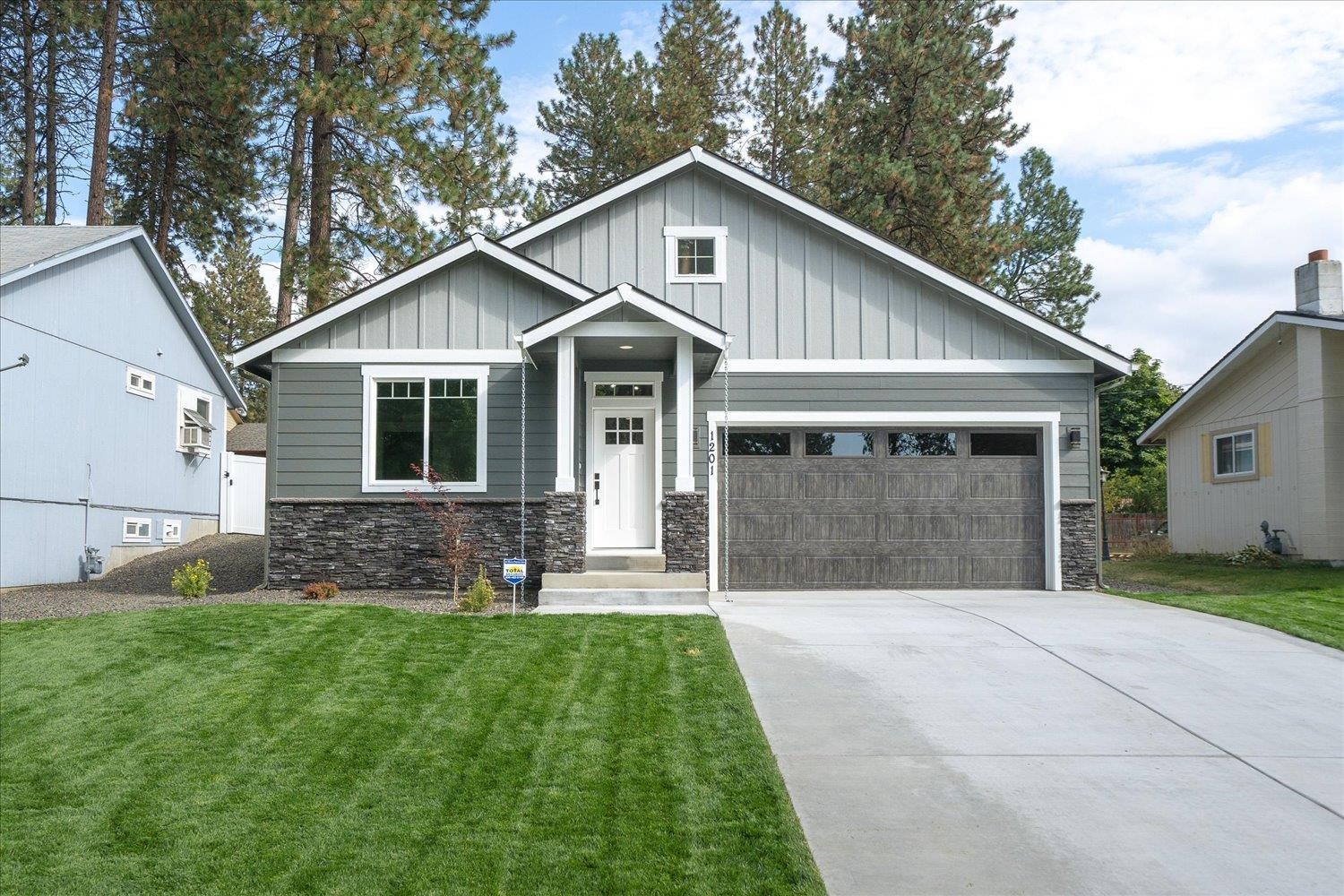 1201 South Woodruff Road Spokane Valley, WA 99206 - Photo 1 of 30 Gallery Image 1