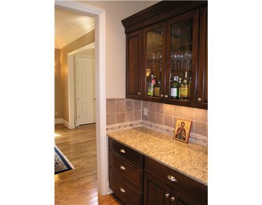 920 Settlers Ridge Road Fox Chapel, PA 15238 - Photo 7 of 18 Kitchen. The butler s pantry site conveniently between the kitchen and dining room.