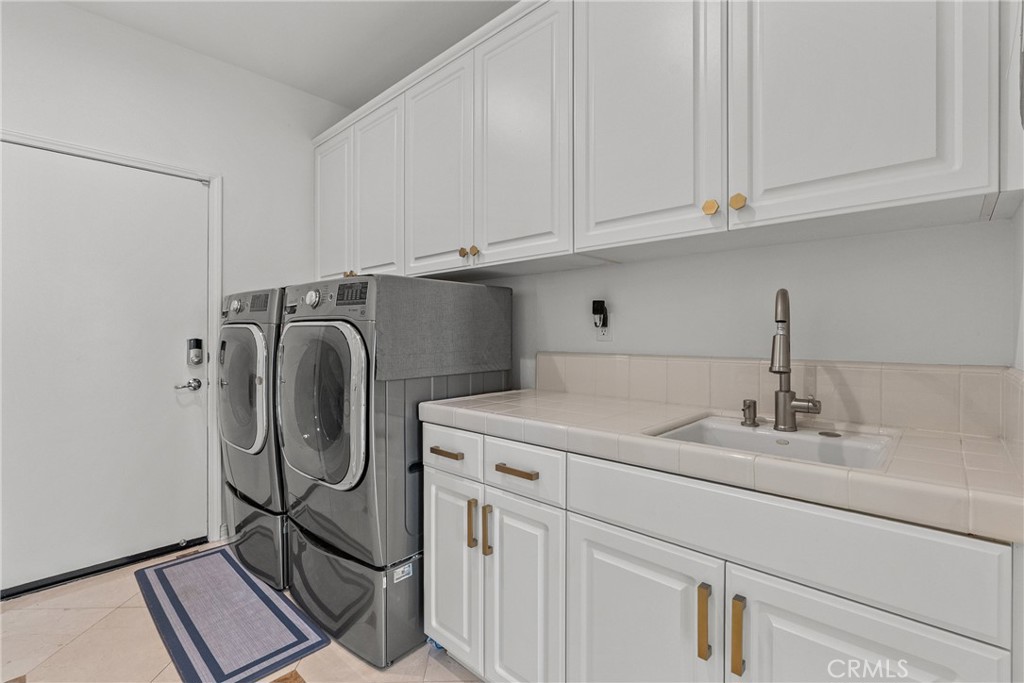 20366 Vía Galileo Porter Ranch, CA 91326 - Photo 44 of 75