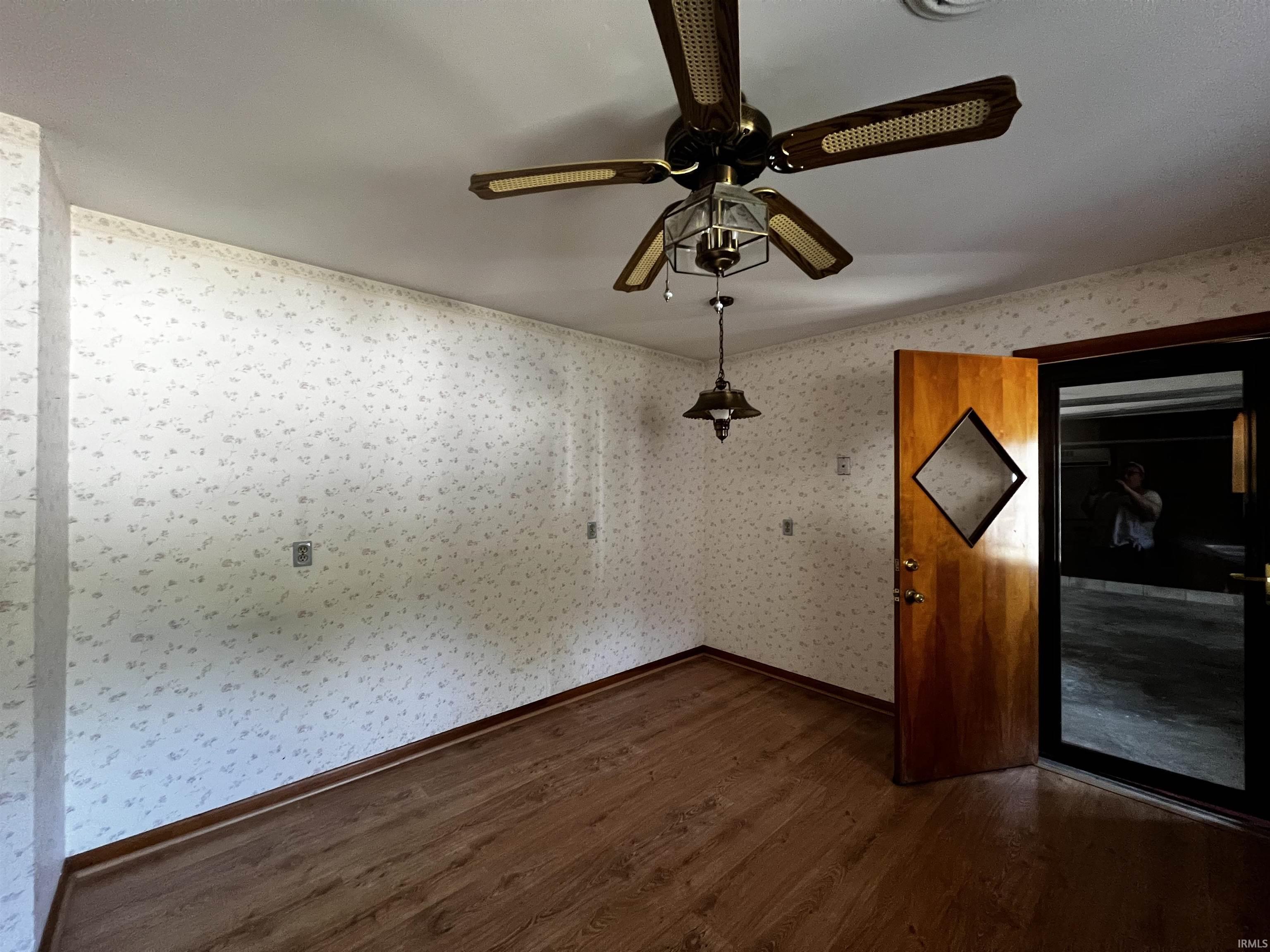 2106 Bedford Road Washington, IN 47501 - Photo 5 of 16 Gallery Image 5