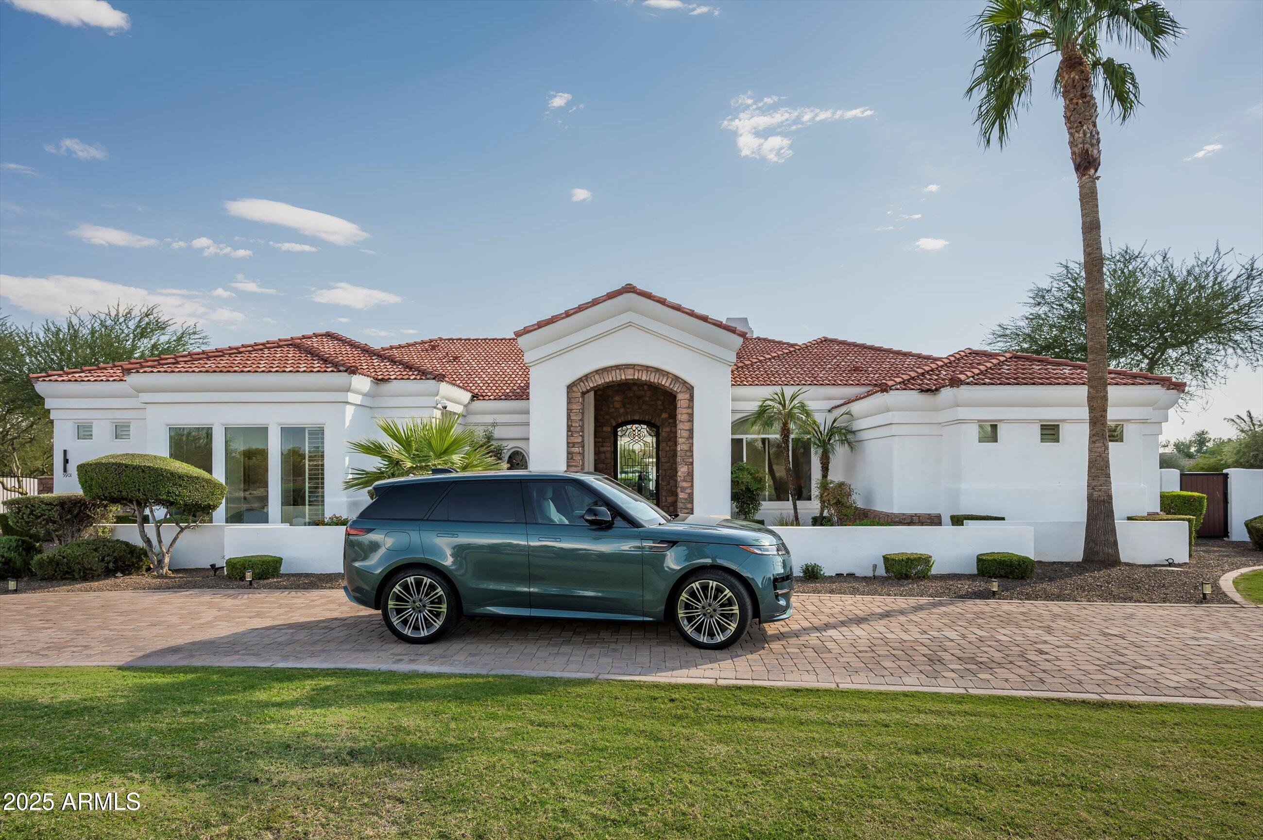 5901 East Mountain View Road Paradise Valley, AZ 85253 - Photo 9 of 48 Photo #9