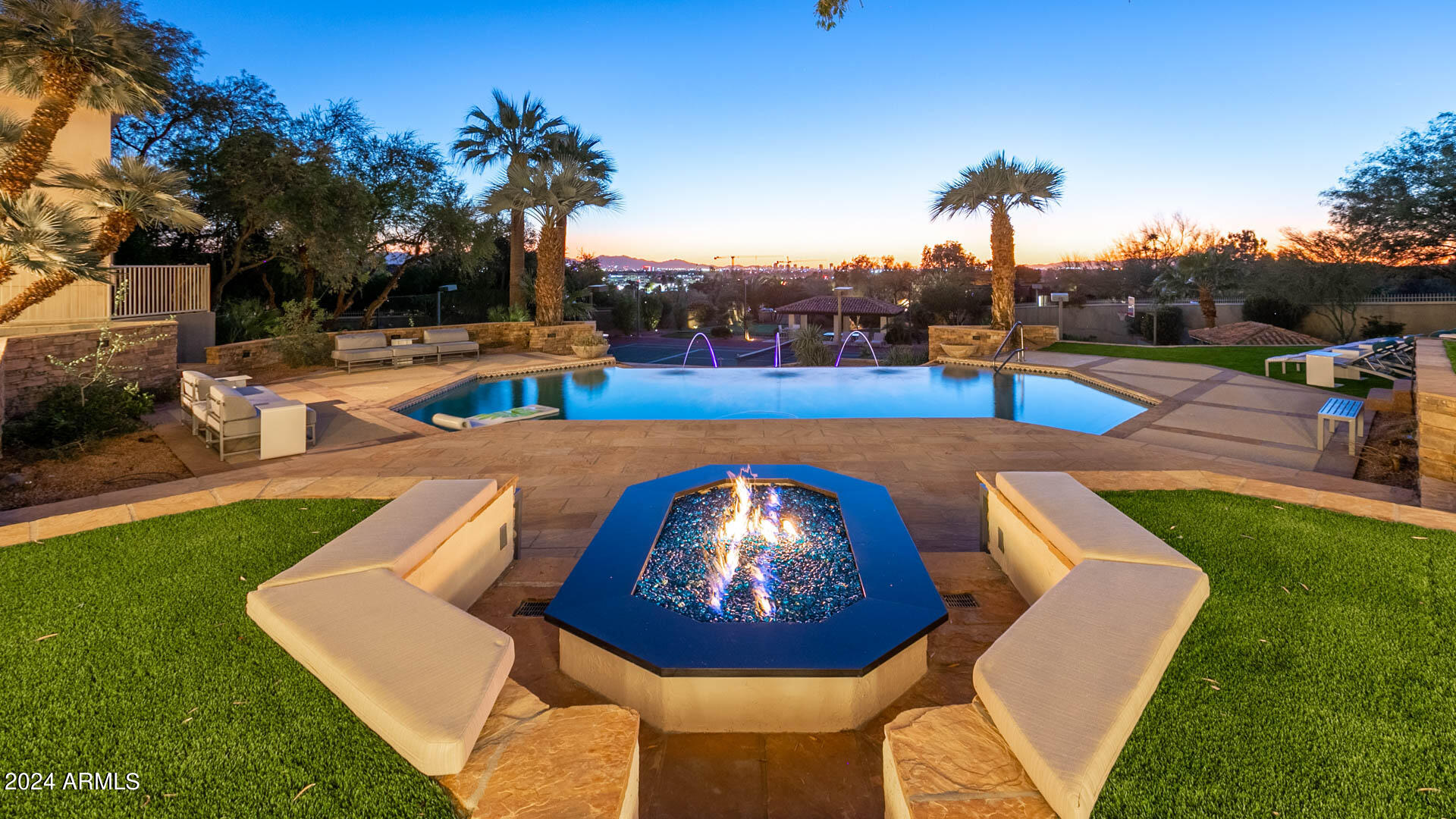 5255 North 47th Street Phoenix, AZ 85018 - Photo 14 of 41 Entertain_In_Luxury_Camelback98