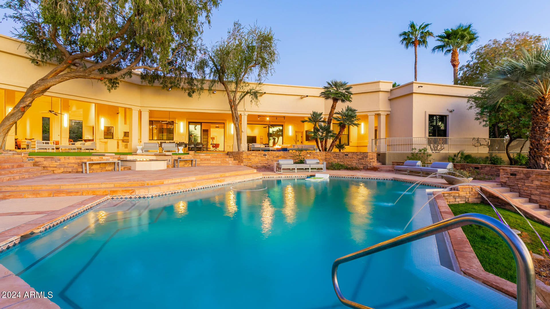 5255 North 47th Street Phoenix, AZ 85018 - Photo 20 of 41 Entertain_In_Luxury_Camelback86