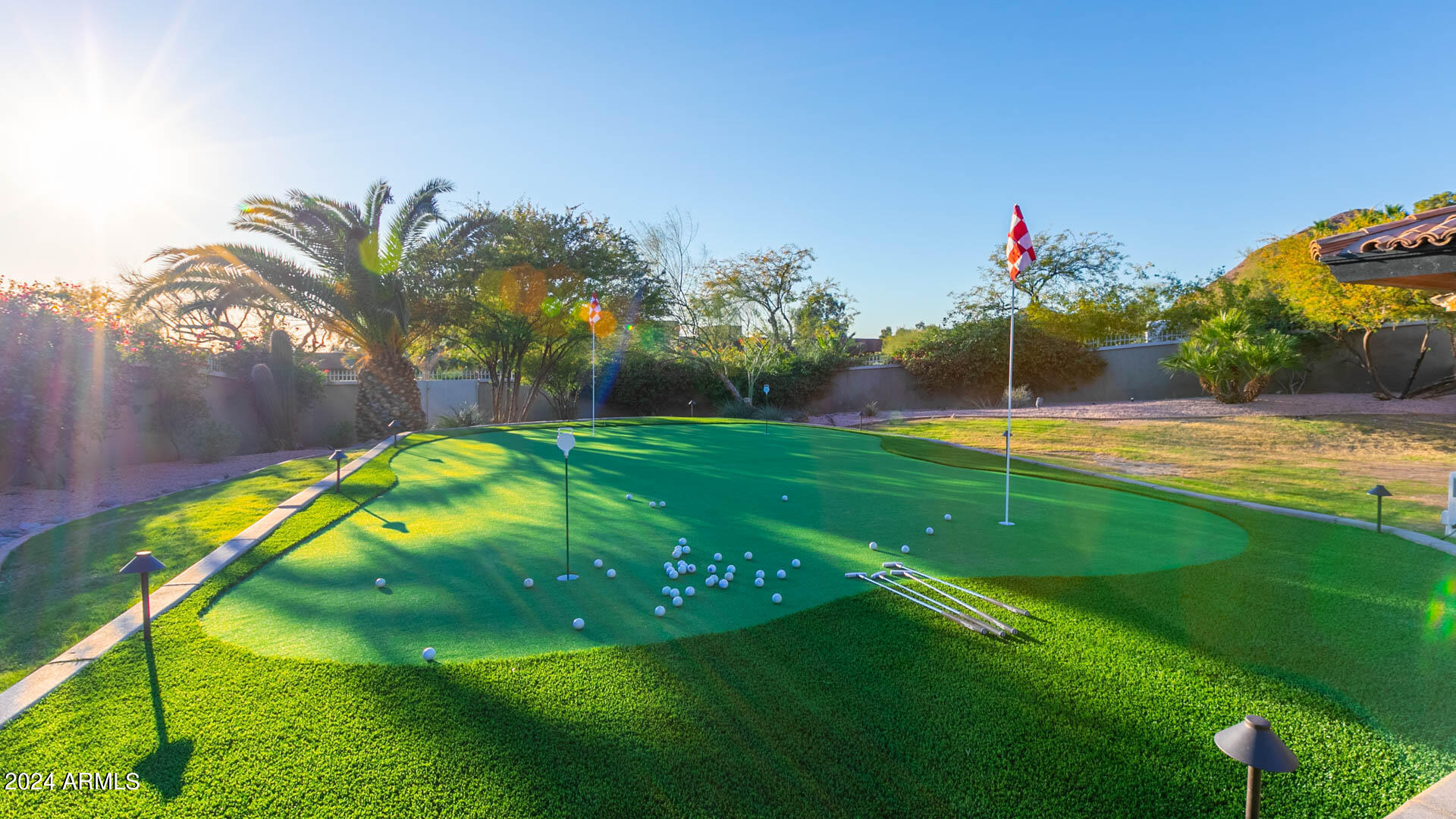 5255 North 47th Street Phoenix, AZ 85018 - Photo 30 of 41 Entertain_In_Luxury_Camelback32