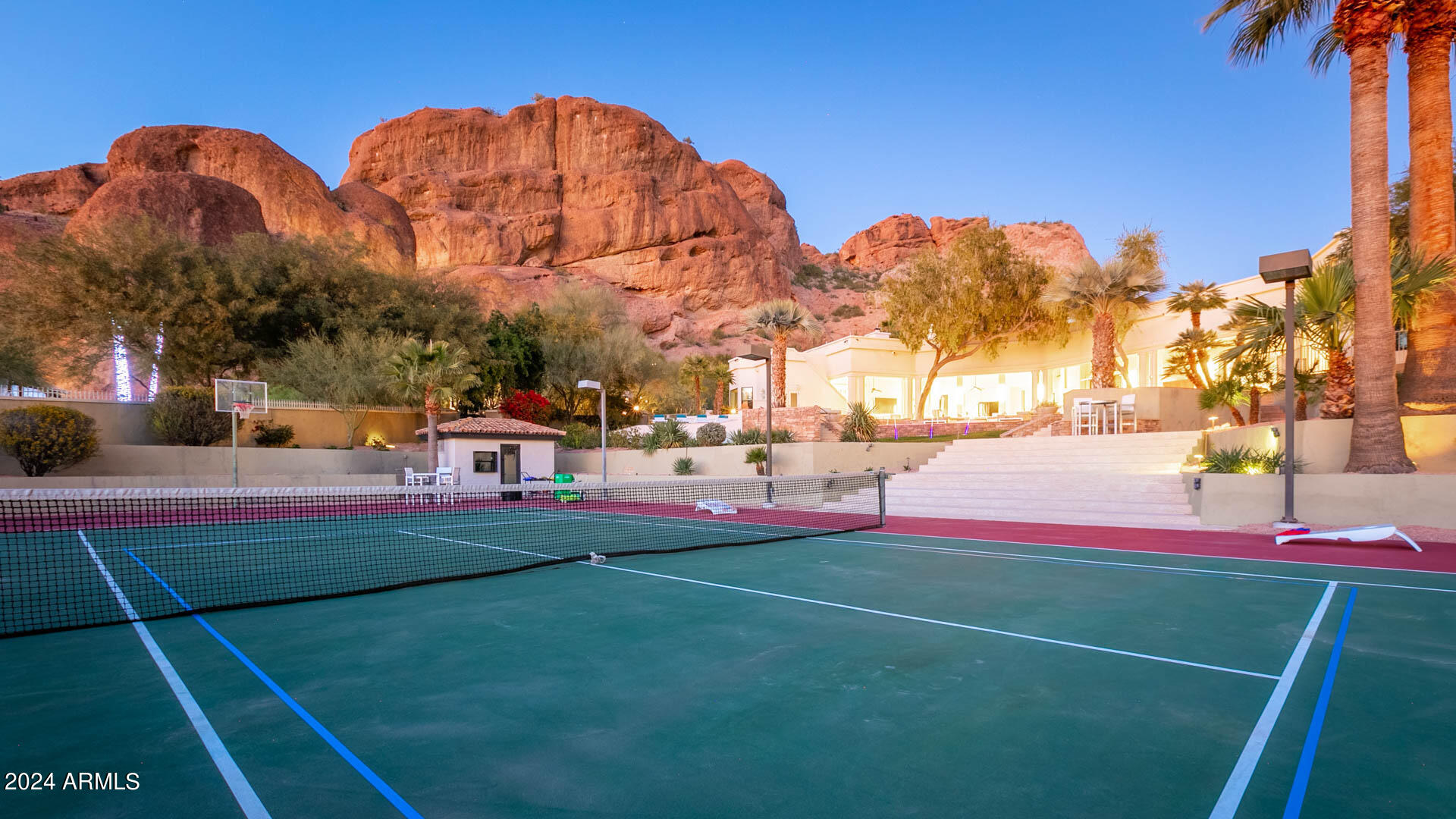 5255 North 47th Street Phoenix, AZ 85018 - Photo 34 of 41 Entertain_In_Luxury_Camelback96