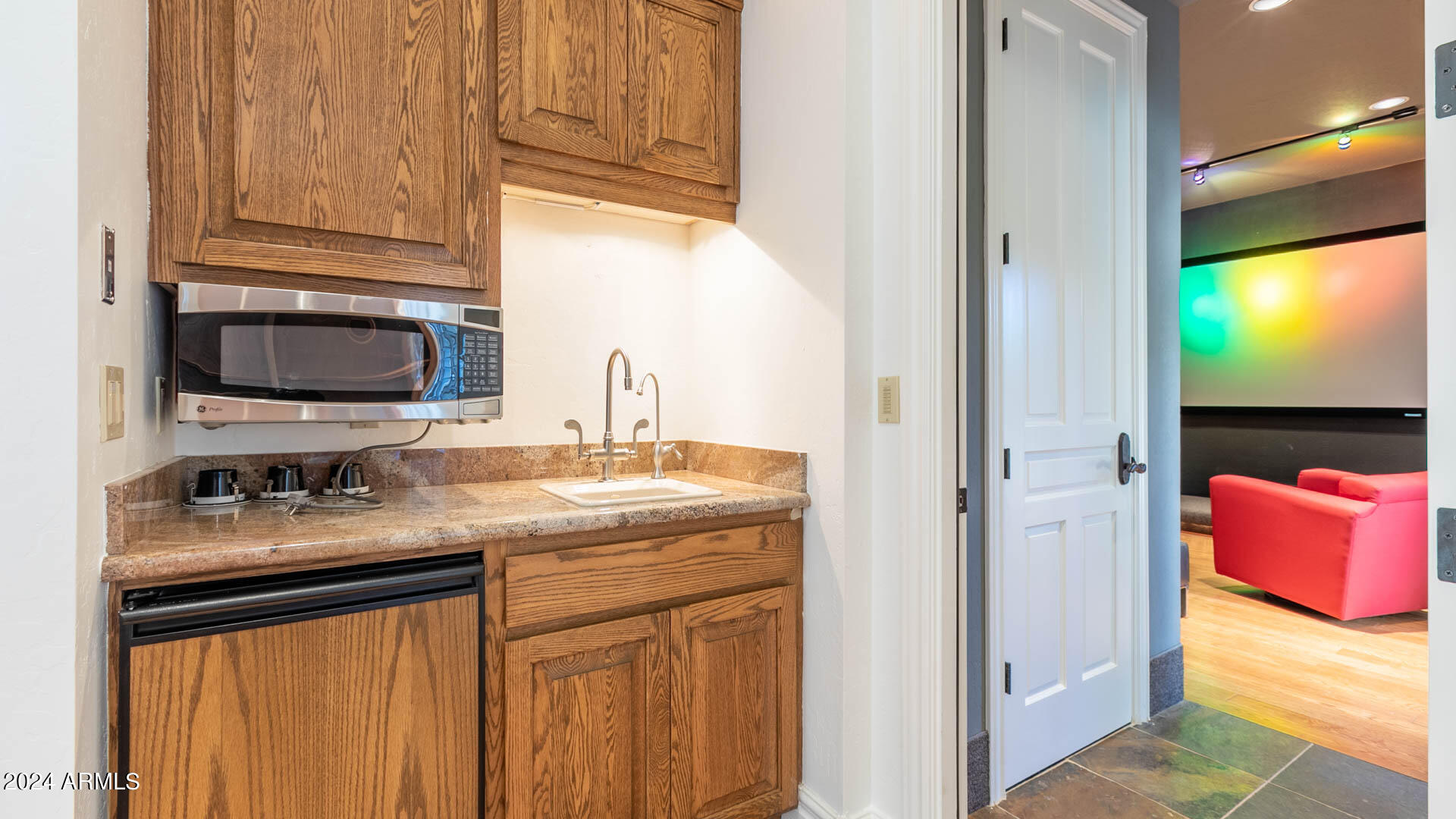 5255 North 47th Street Phoenix, AZ 85018 - Photo 35 of 41 Entertain_In_Luxury_Camelback102