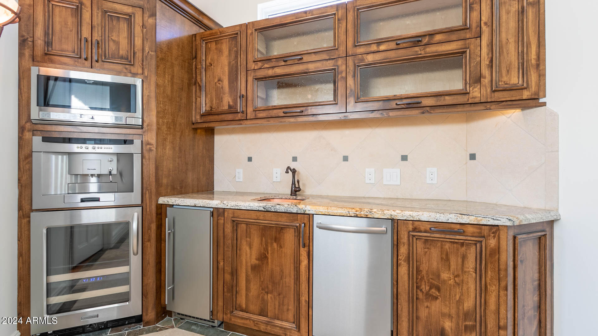 5255 North 47th Street Phoenix, AZ 85018 - Photo 40 of 41 Entertain_In_Luxury_Camelback107