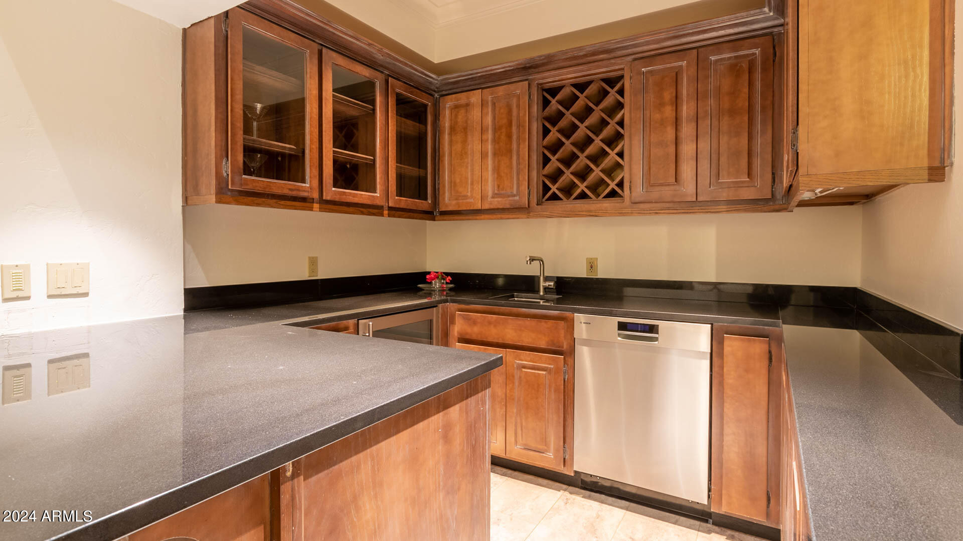 5255 North 47th Street Phoenix, AZ 85018 - Photo 41 of 41 Entertain_In_Luxury_Camelback127