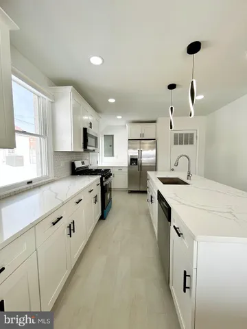 $3,250 | 1007 Ripley Street, Philadelphia, PA 19111