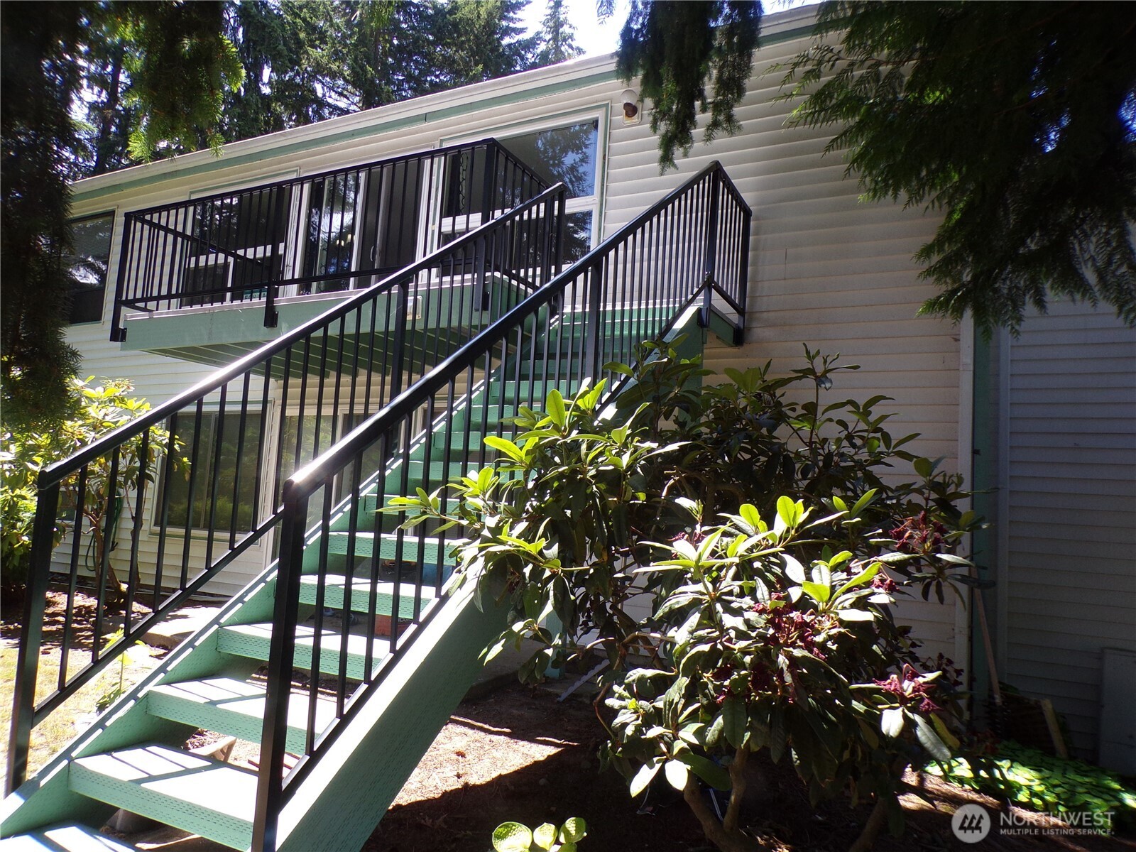 2020 Southwest 318th Place, Unit C3 Federal Way, WA 98023 - Photo 6 of 22 a view of a house with a balcony
