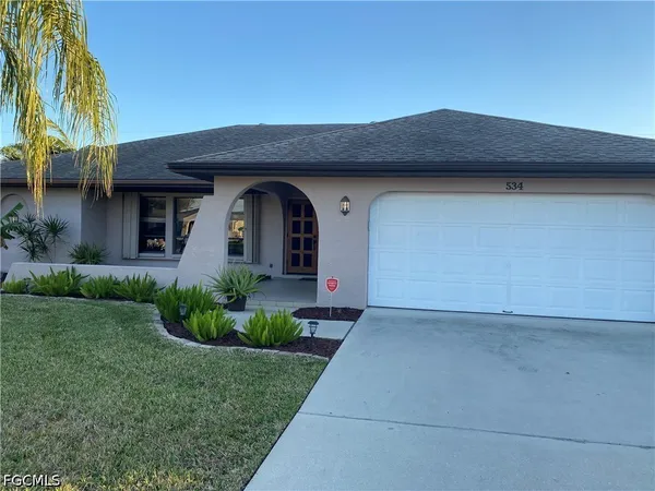 $2,600 | 534 Southeast 34th Terrace, Cape Coral, FL 33904
