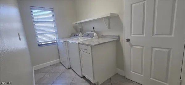 $2,600 | 534 Southeast 34th Terrace, Cape Coral, FL 33904