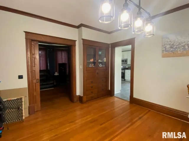 $179,500 | 14 West Market Street, Piper City, IL 60959