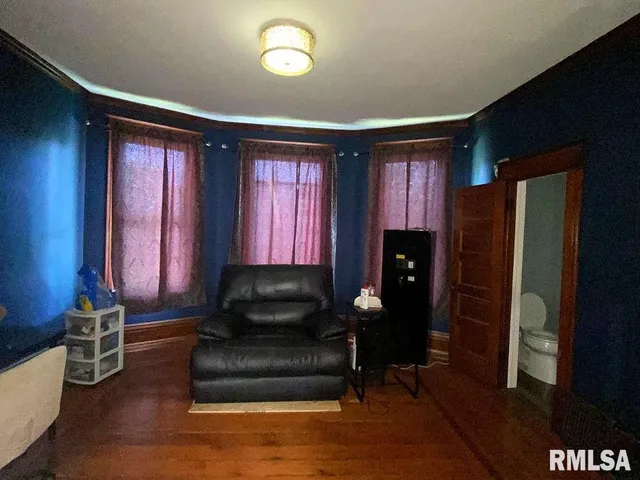 $179,500 | 14 West Market Street, Piper City, IL 60959