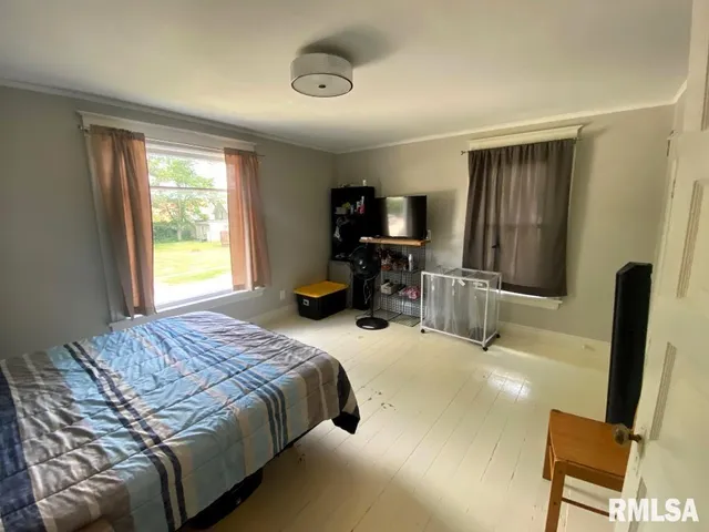 $179,500 | 14 West Market Street, Piper City, IL 60959