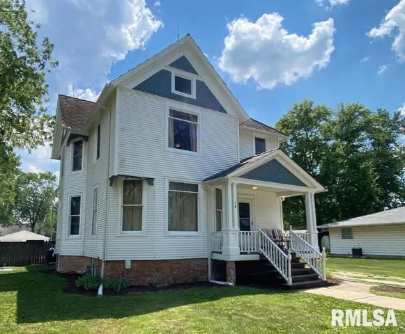 $179,500 | 14 West Market Street, Piper City, IL 60959