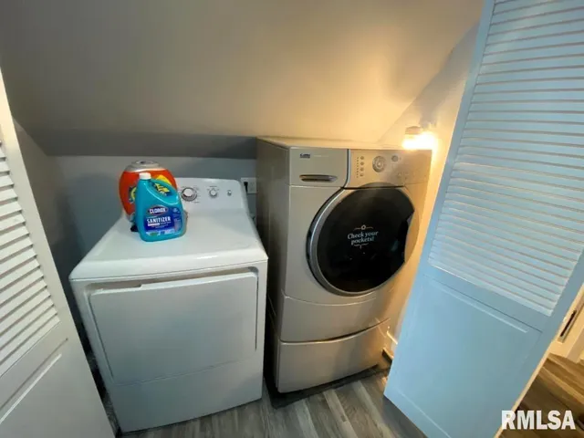 $179,500 | 14 West Market Street, Piper City, IL 60959