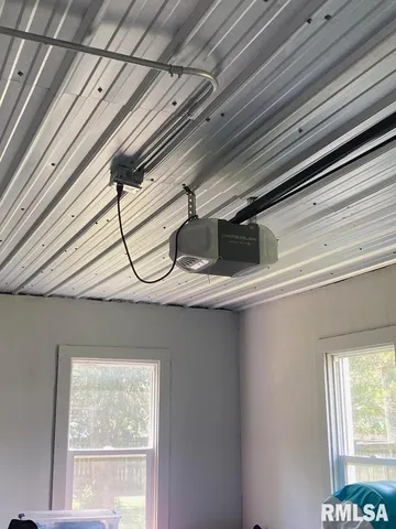 $179,500 | 14 West Market Street, Piper City, IL 60959