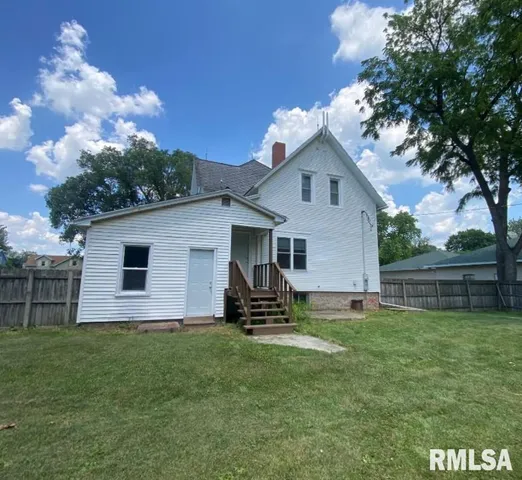 $179,500 | 14 West Market Street, Piper City, IL 60959