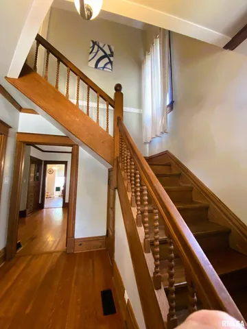 $179,500 | 14 West Market Street, Piper City, IL 60959