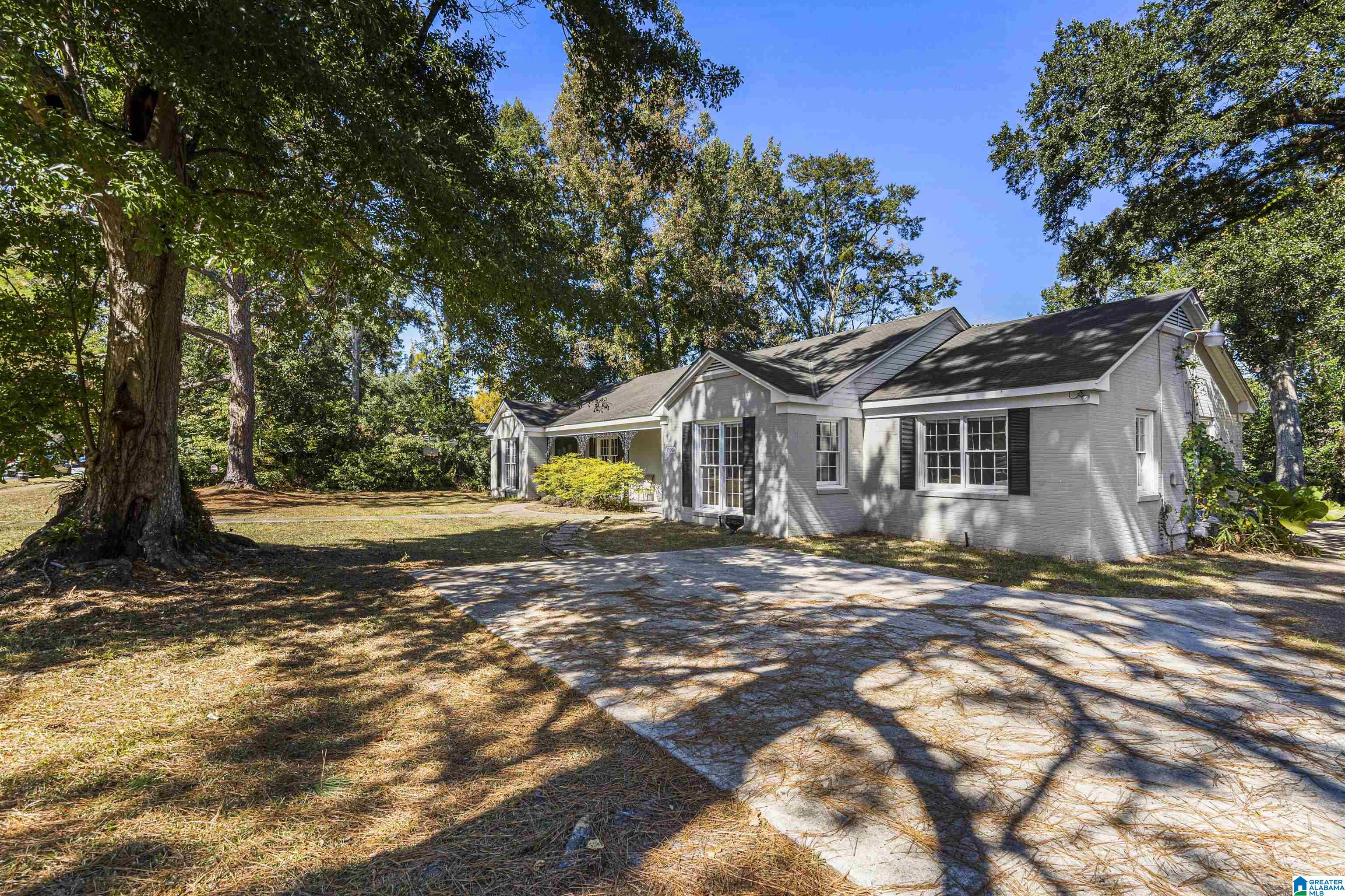 2100 Spring Hill Avenue Mobile, AL 36607 - Photo 3 of 40