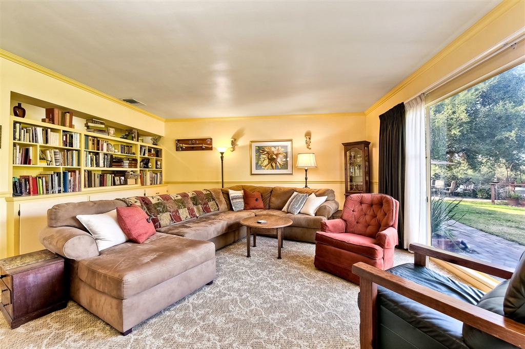 1067 Overbrook Lane Fallbrook, CA 92028 - Photo 12 of 25 Gallery Image 12