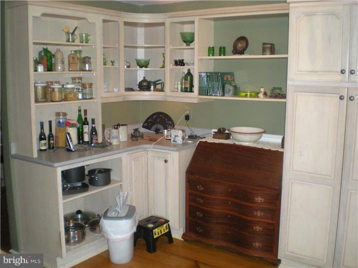 1245 Horsham Road Ambler, PA 19002 - Photo 15 of 17 Kitchen
