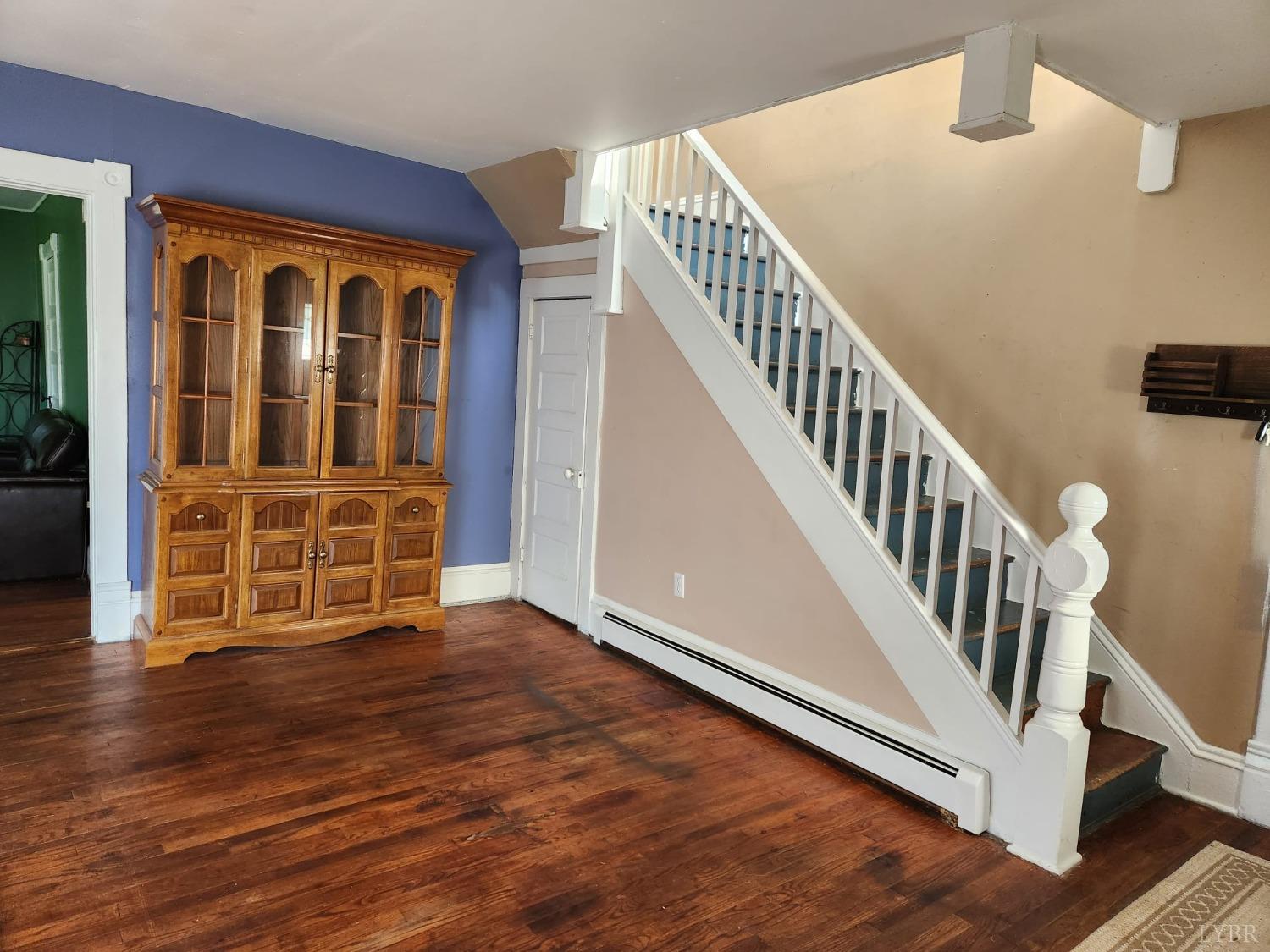 170 Taro Road Cullen, VA 23934 - Photo 6 of 22 a view of front door with stairs