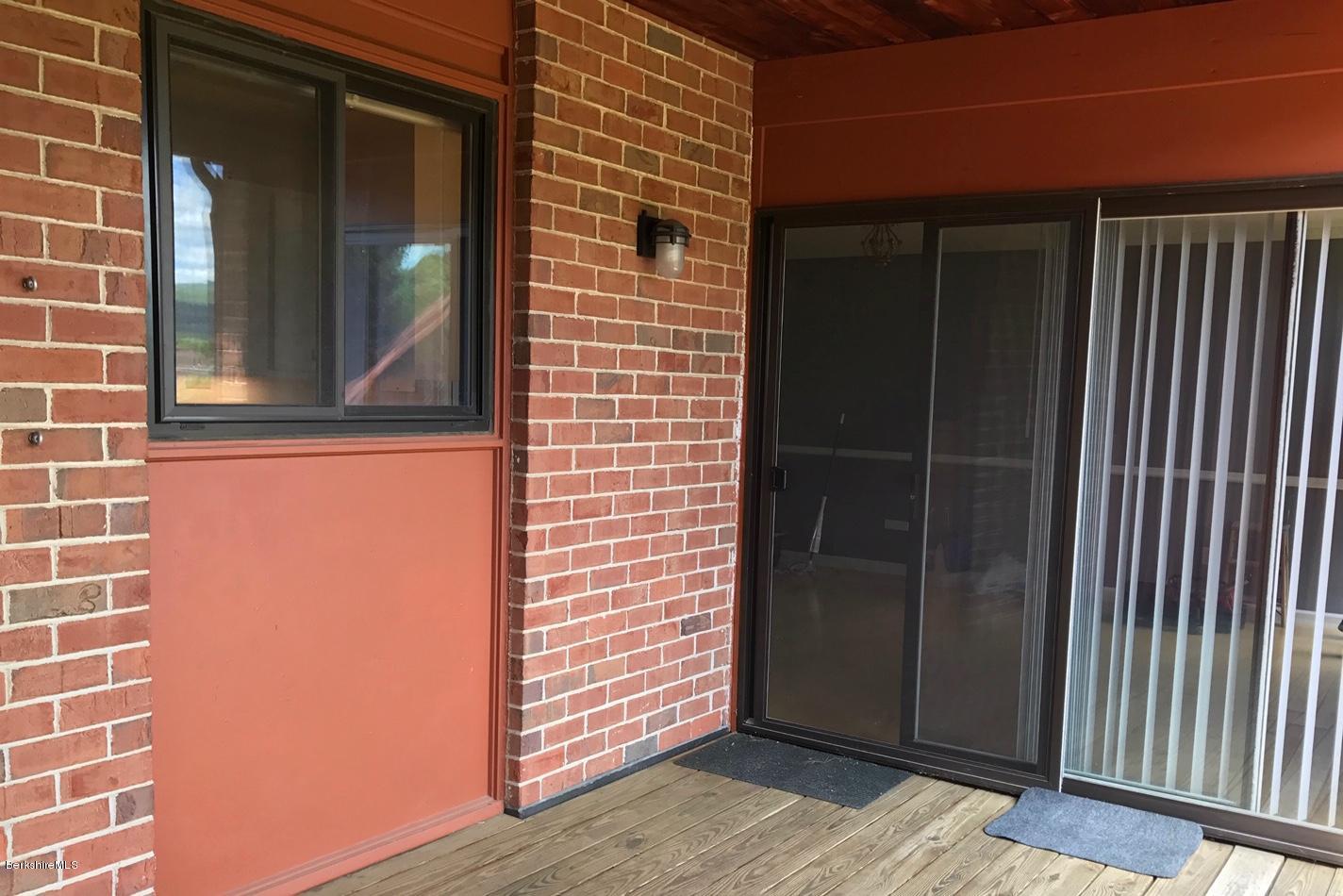 189 Stratton Road, Unit A5 Williamstown, MA 01267 - Photo 15 of 18 deck