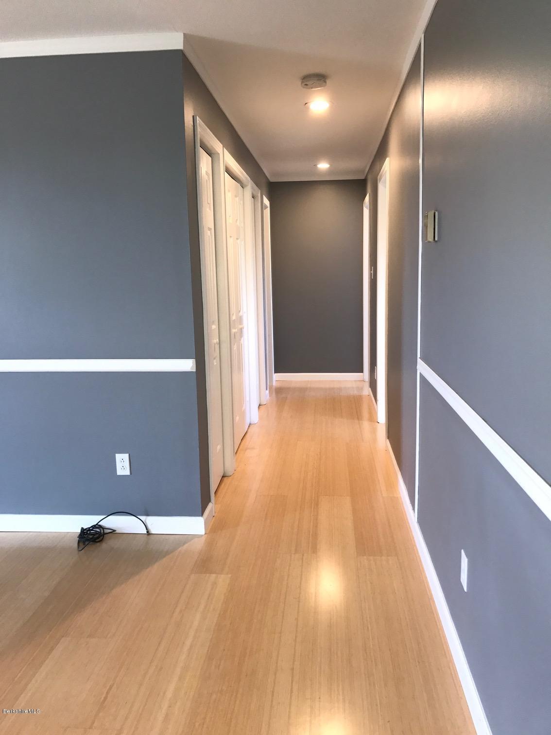 189 Stratton Road, Unit A5 Williamstown, MA 01267 - Photo 8 of 18 7QrXDnG-0%21sizeoriginal