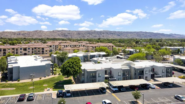 $1,375 | 5611 South 32nd Street, Unit 1, Phoenix, AZ 85040