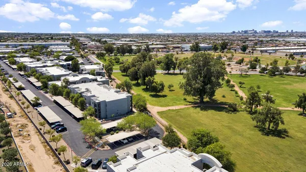 $1,424 | 5611 South 32nd Street, Unit 1, Phoenix, AZ 85040