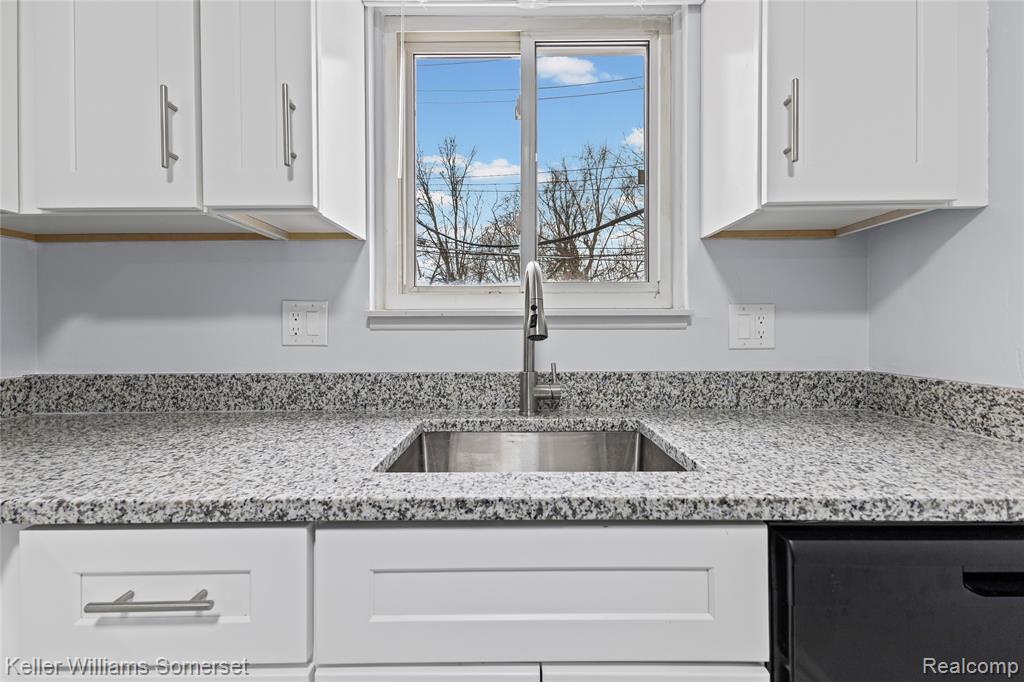 4345 Crooks Road, Unit 26 Royal Oak, MI 48073 - Photo 14 of 23 Gallery Image 14
