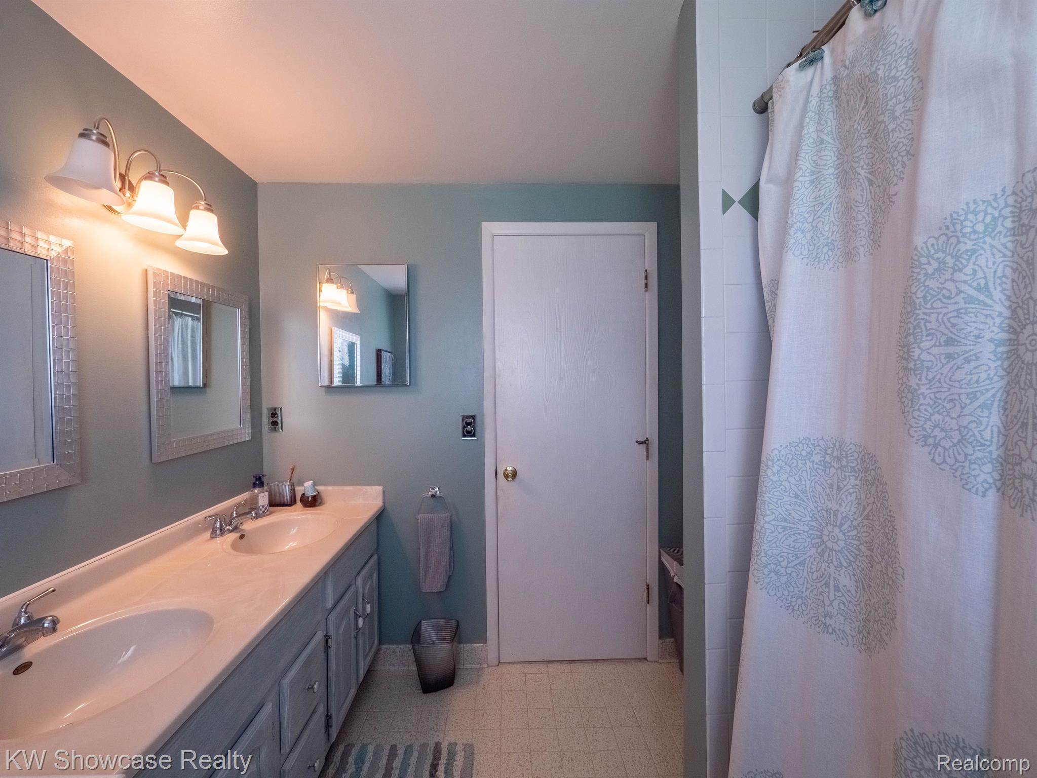 45646 Spagnuolo Road Macomb, MI 48044 - Photo 28 of 42 Gallery Image 28