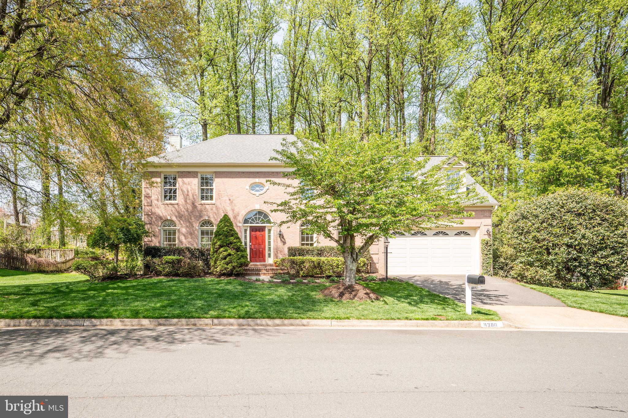 9380 Colbert Court Fairfax, VA 22032 - Photo 4 of 59