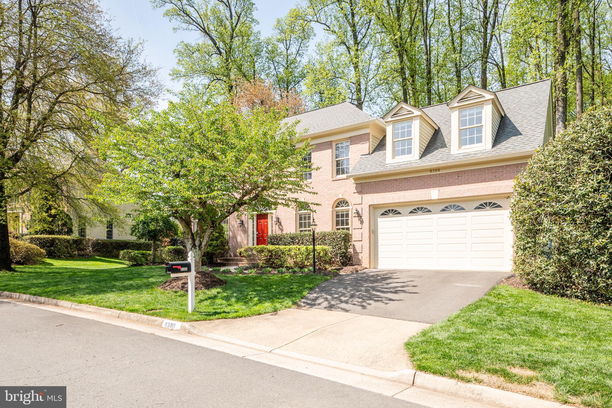 9380 Colbert Court Fairfax, VA 22032 - Photo 5 of 59