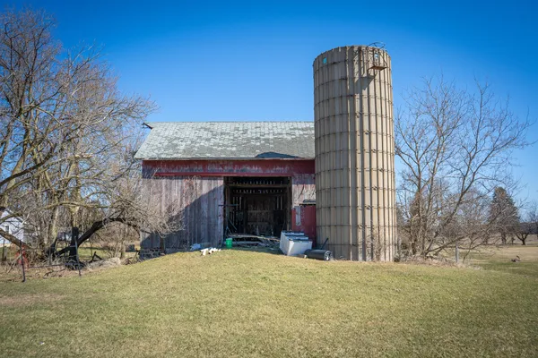 $69,000 | 300 Woodstock Street, Unit 5 ACRES, Cement City, MI 49233