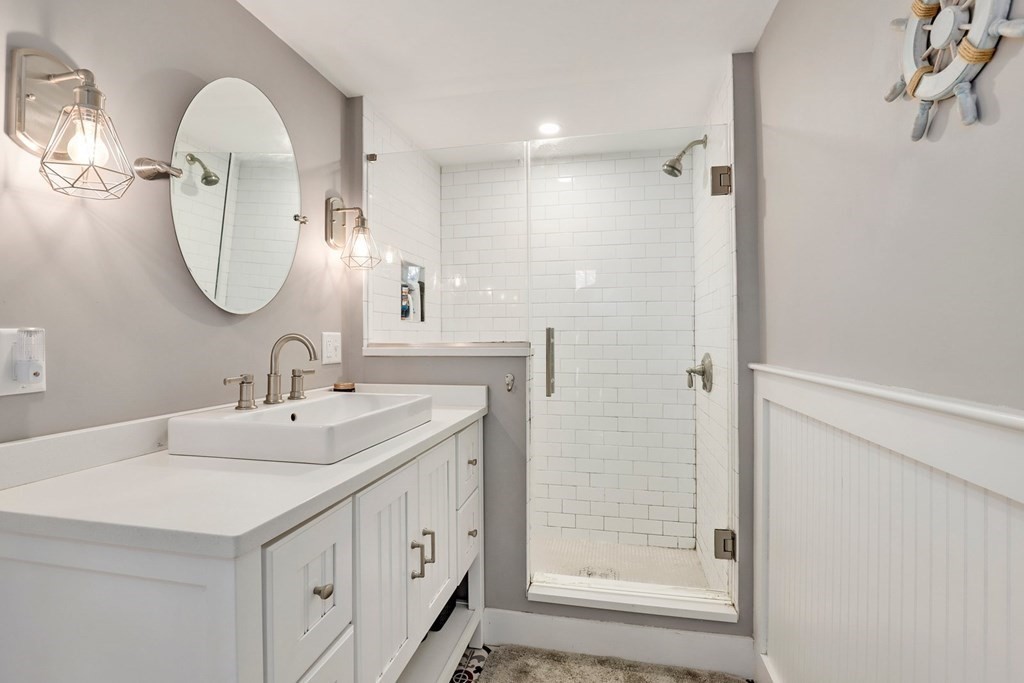 196 Locust Street Danvers, MA 01923 - Photo 21 of 34 Gallery Image 21