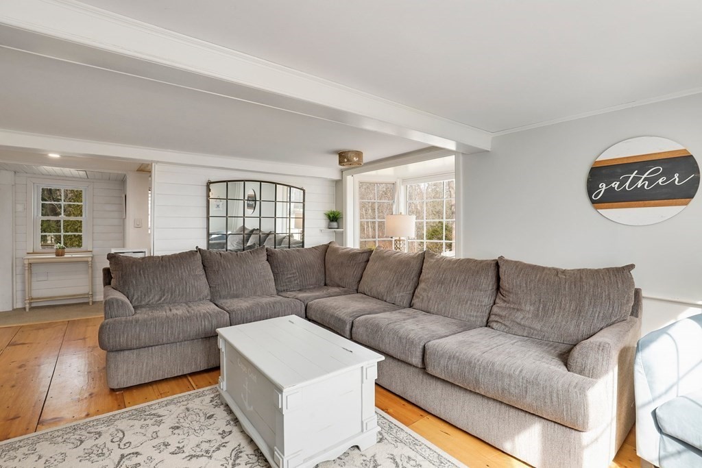 196 Locust Street Danvers, MA 01923 - Photo 10 of 34 Gallery Image 10
