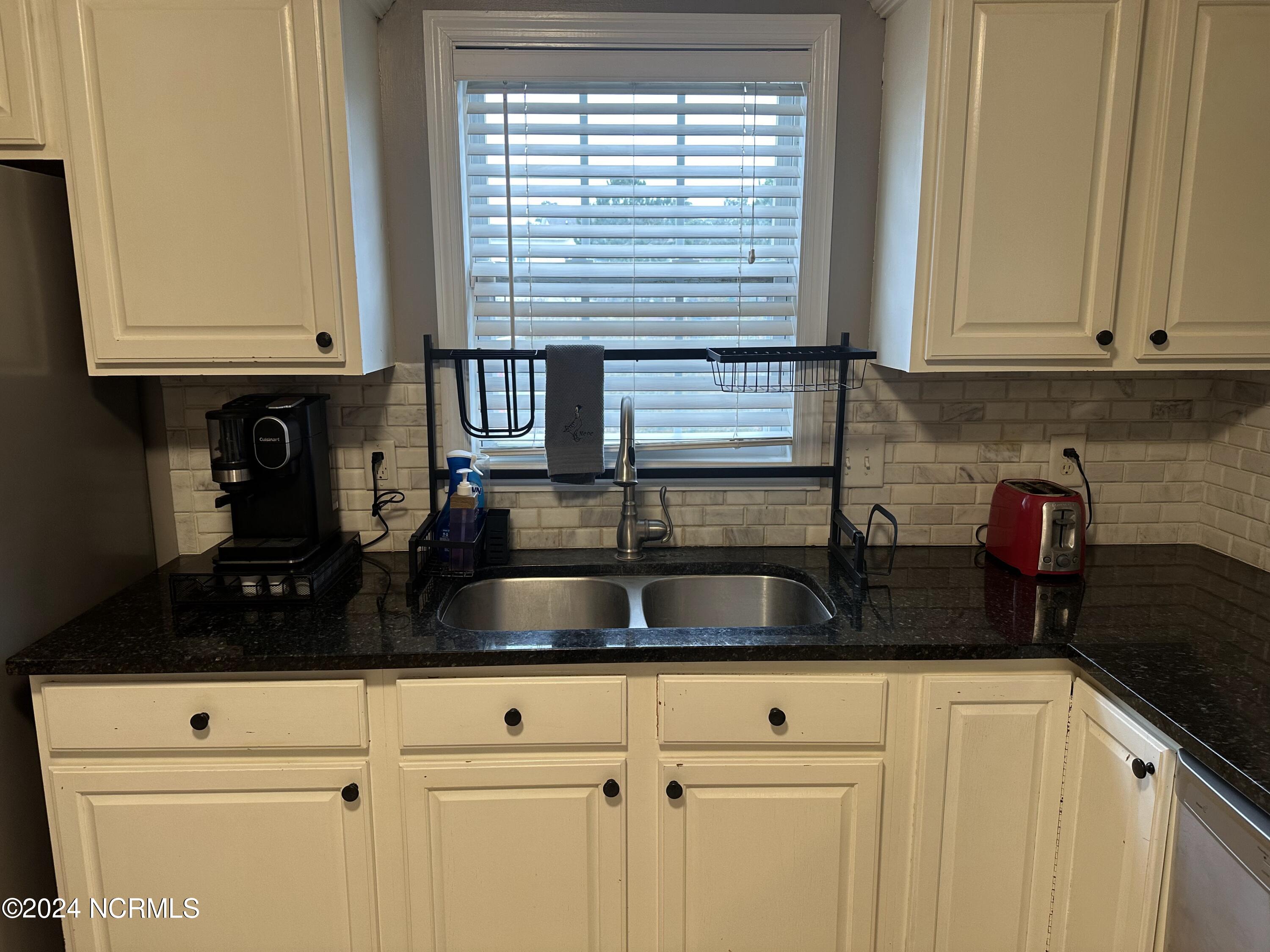 213 Rutherford Way Jacksonville, NC 28540 - Photo 24 of 85 Sink