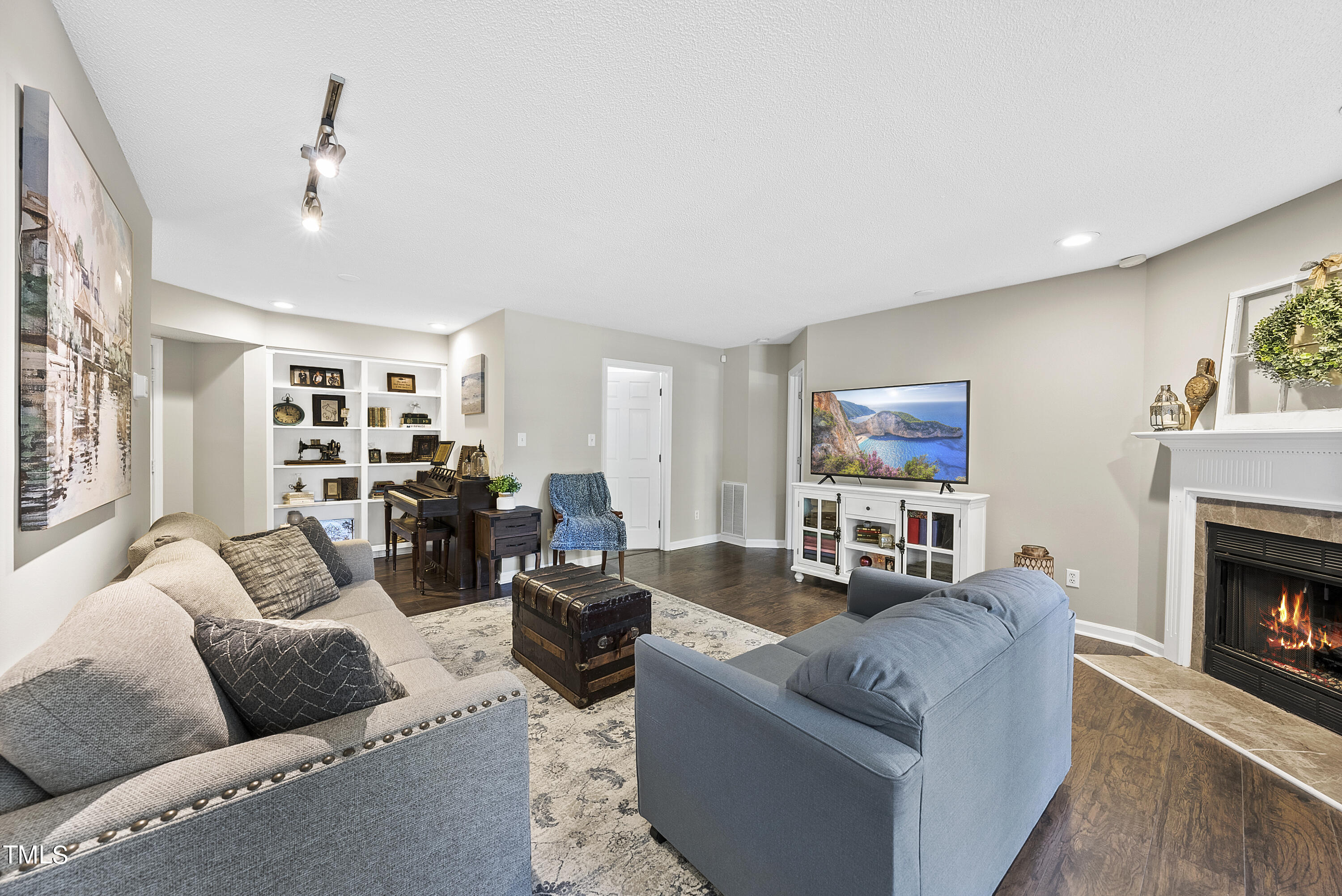 8341 Hempshire Place, Unit 101 Raleigh, NC 27613 - Photo 5 of 27 DSC05889