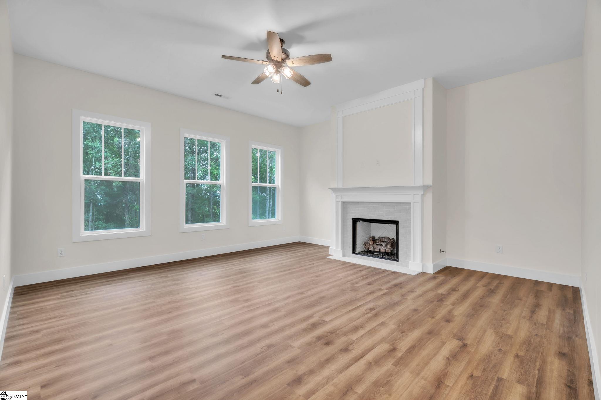 800 Glassy Road Landrum, SC 29356 - Photo 9 of 32
