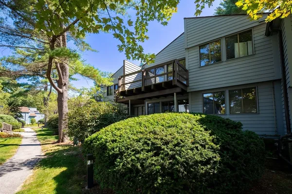 $3,200 | 112 Waterside Clearing, Unit 112, Acton, MA 01720
