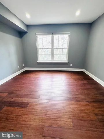 $1,800 | 3307 Wyndham Circle, Unit 3165, Alexandria, VA 22302