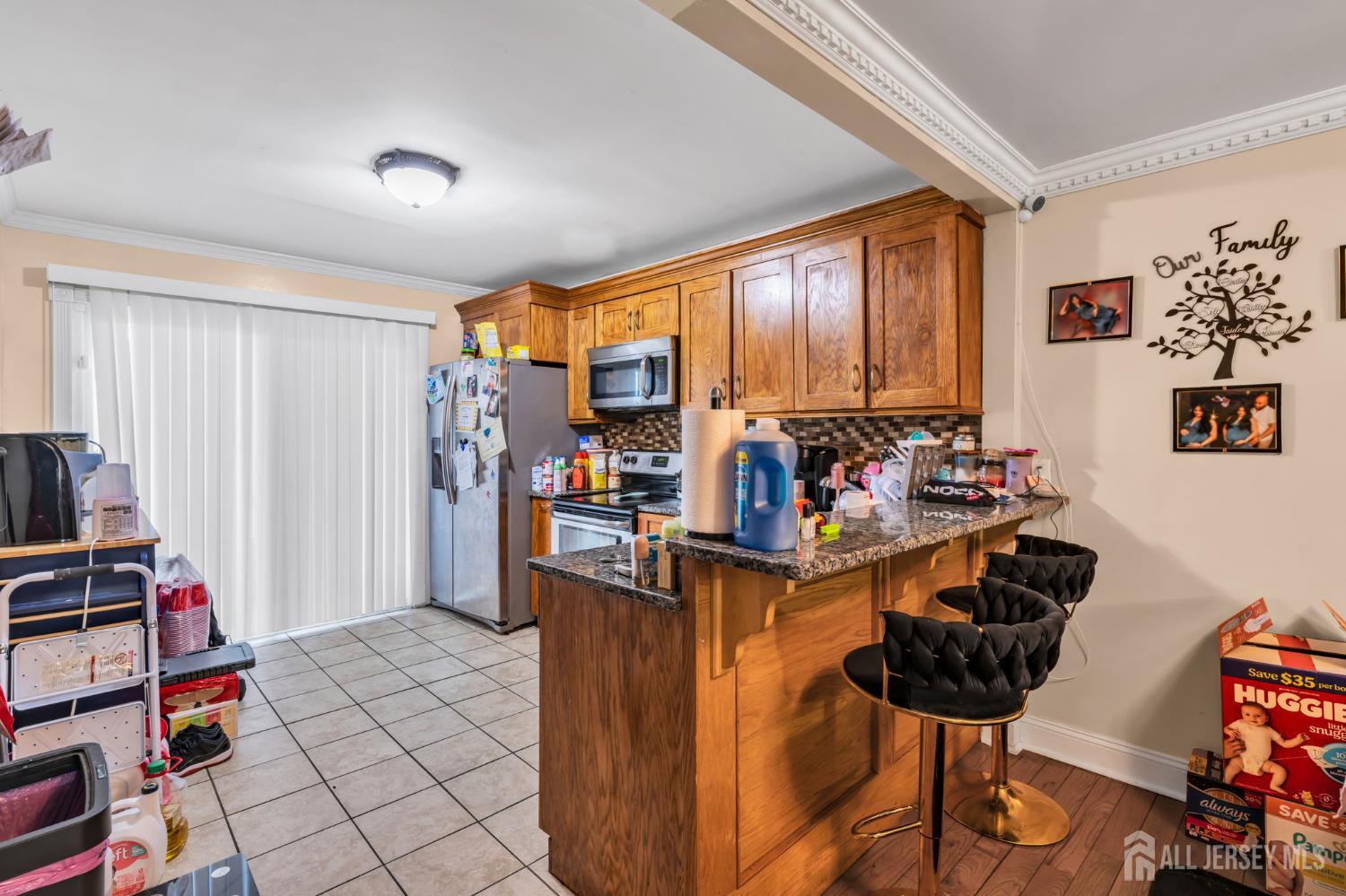 528 High Street Perth Amboy, NJ 08861 - Photo 12 of 31