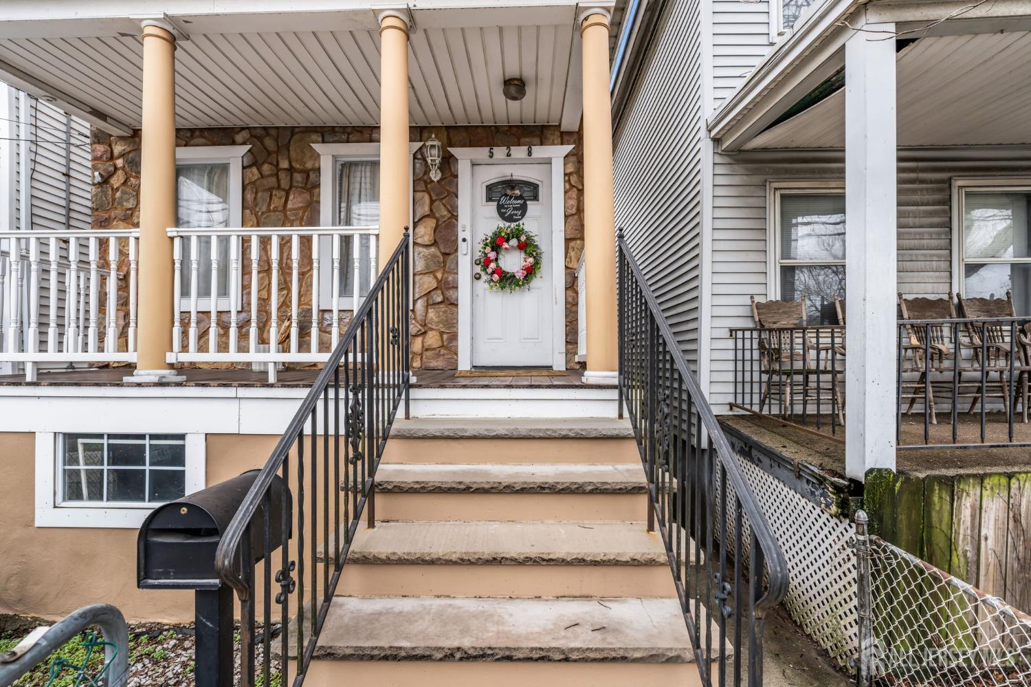 528 High Street Perth Amboy, NJ 08861 - Photo 2 of 31