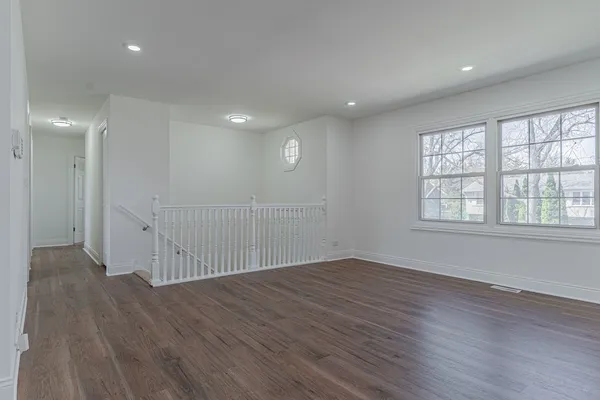 $379,900 | 6925 Edgebrook Lane, Hanover Park, IL 60133